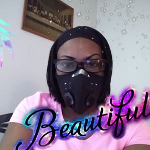 Meet your Posher, Annie